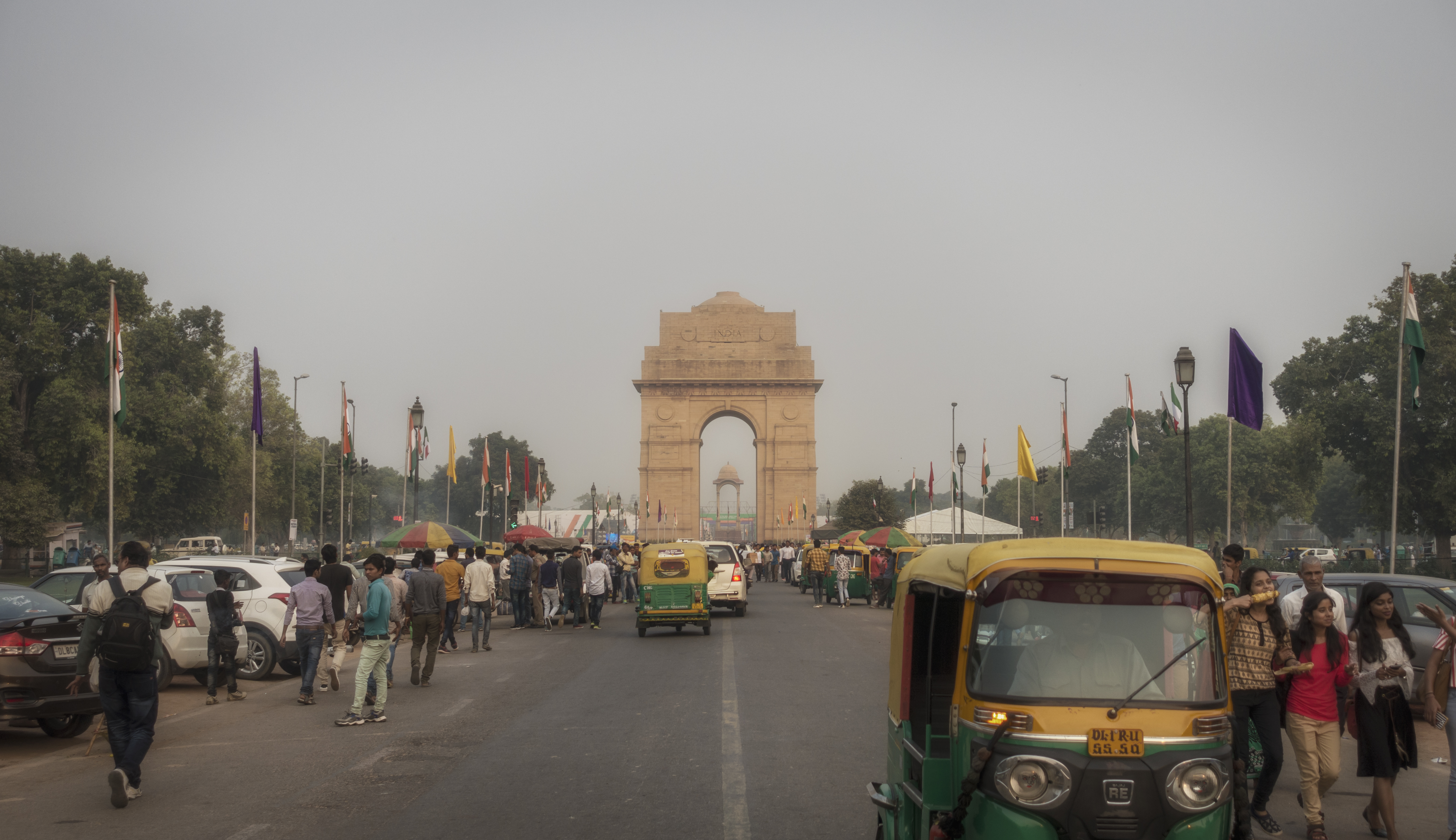 India: Delhi y la tumba que inspiró el Taj Mahal. - Viaje de 20 días por India y Nepal, con breve escala en Abu Dhabi. (7)