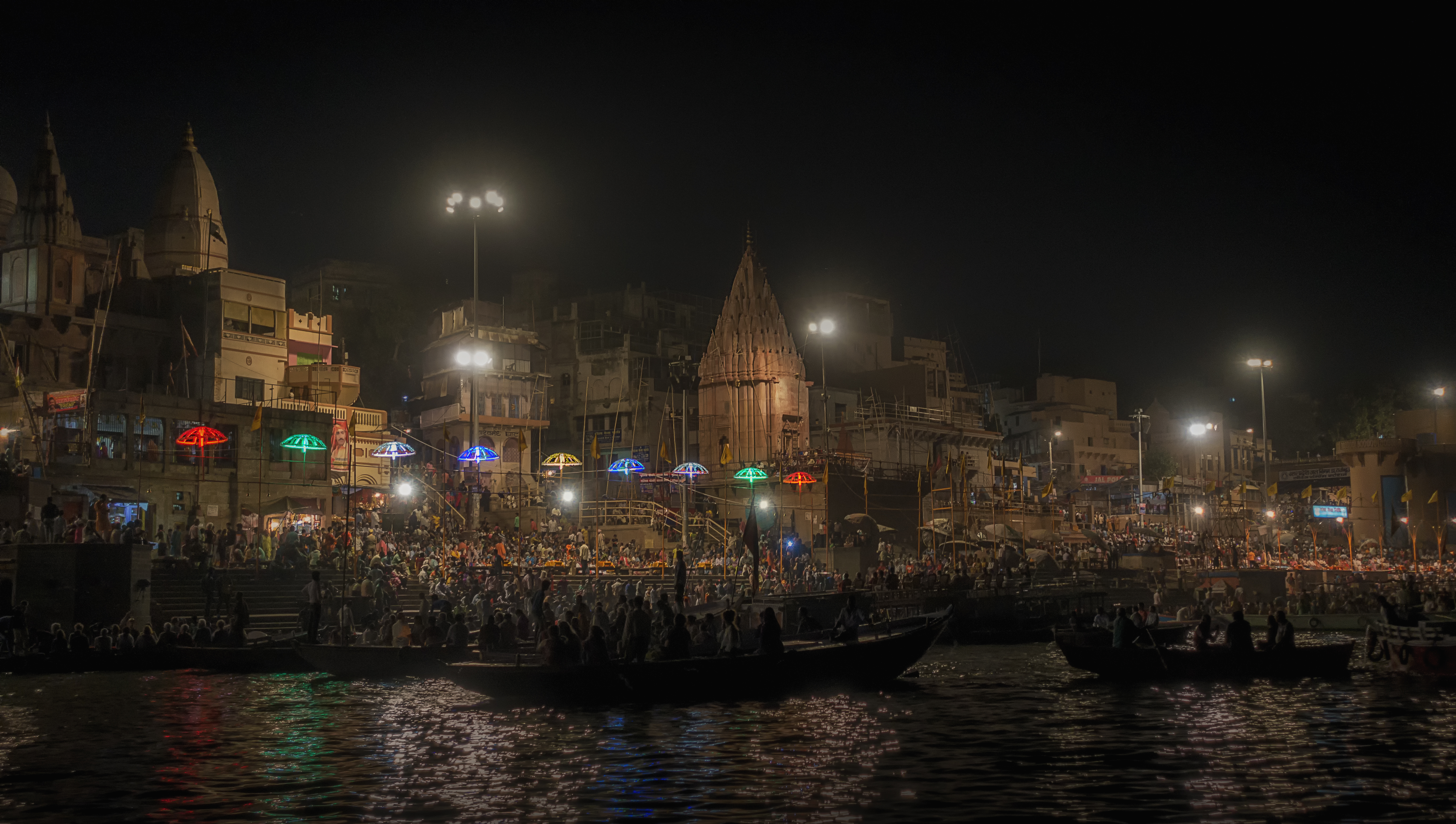 India: Varanasi, una de las ciudades más antiguas del mundo. - Viaje de 20 días por India y Nepal, con breve escala en Abu Dhabi. (7)