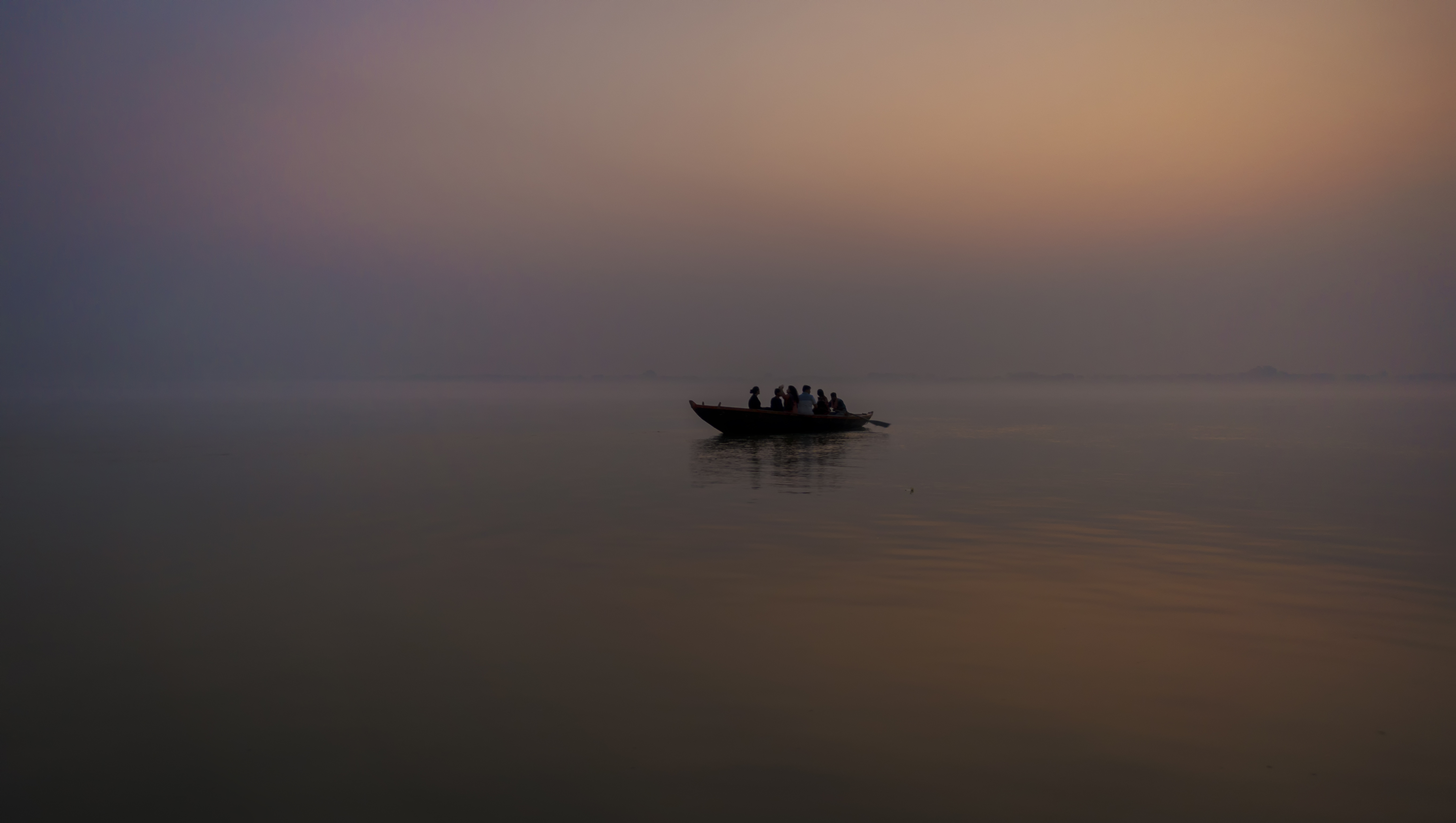 India: Un paseo por el Ganges. - Viaje de 20 días por India y Nepal, con breve escala en Abu Dhabi. (1)