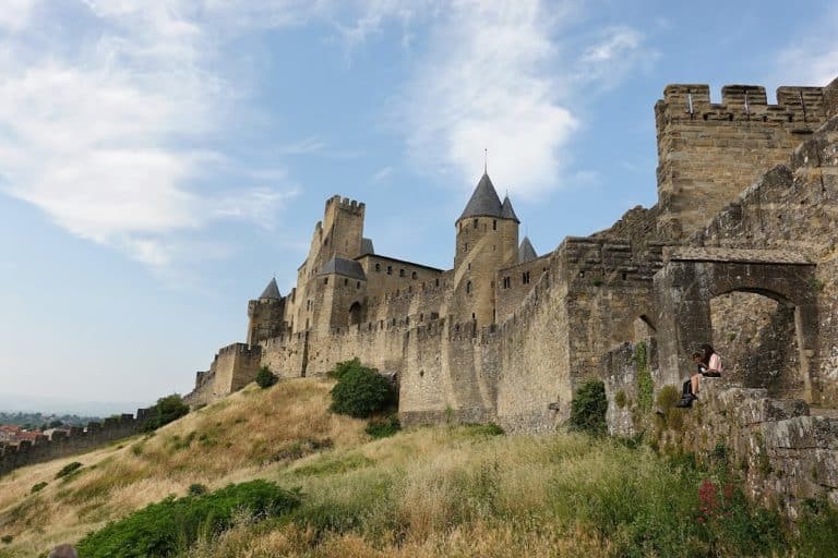 Viajar con bebé a Occitania en tren: ruta por Narbona, Carcasona y otras ciudades del sur de Francia
