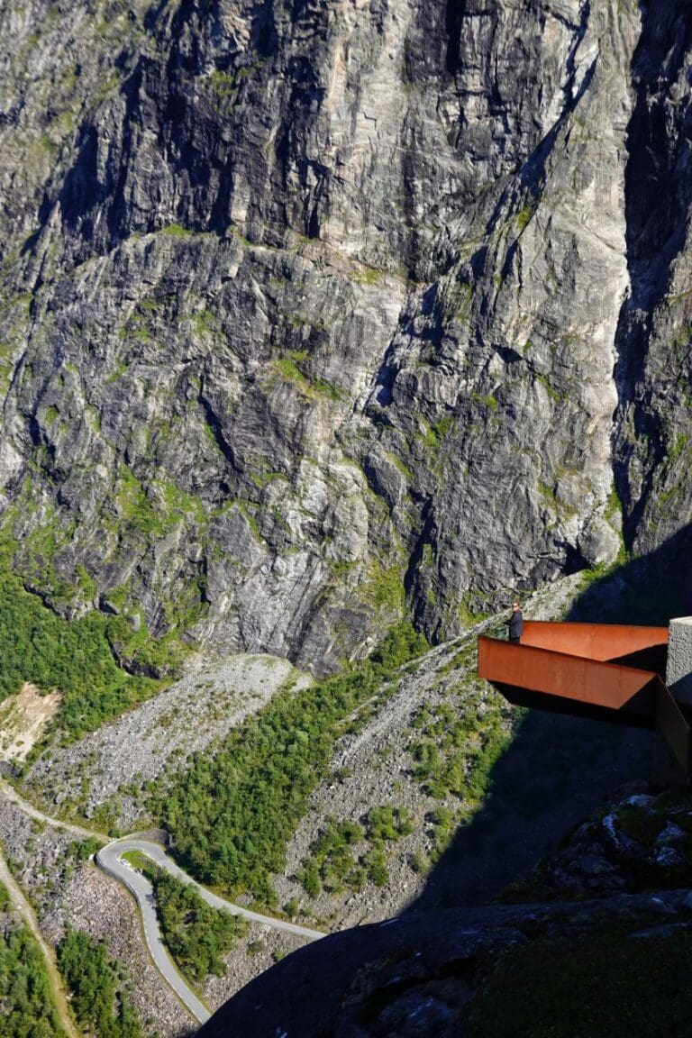 Trollstigen, pasarelas en Gudbrandsjuvet y art nouveau en Ålesund (6)